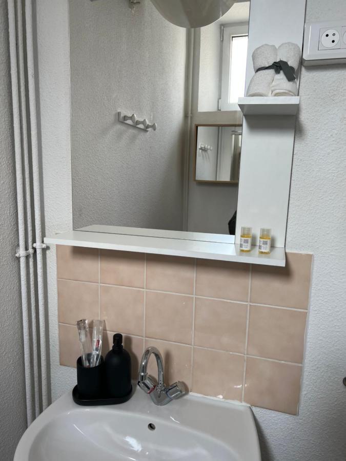 Reims Confort Exteriör bild